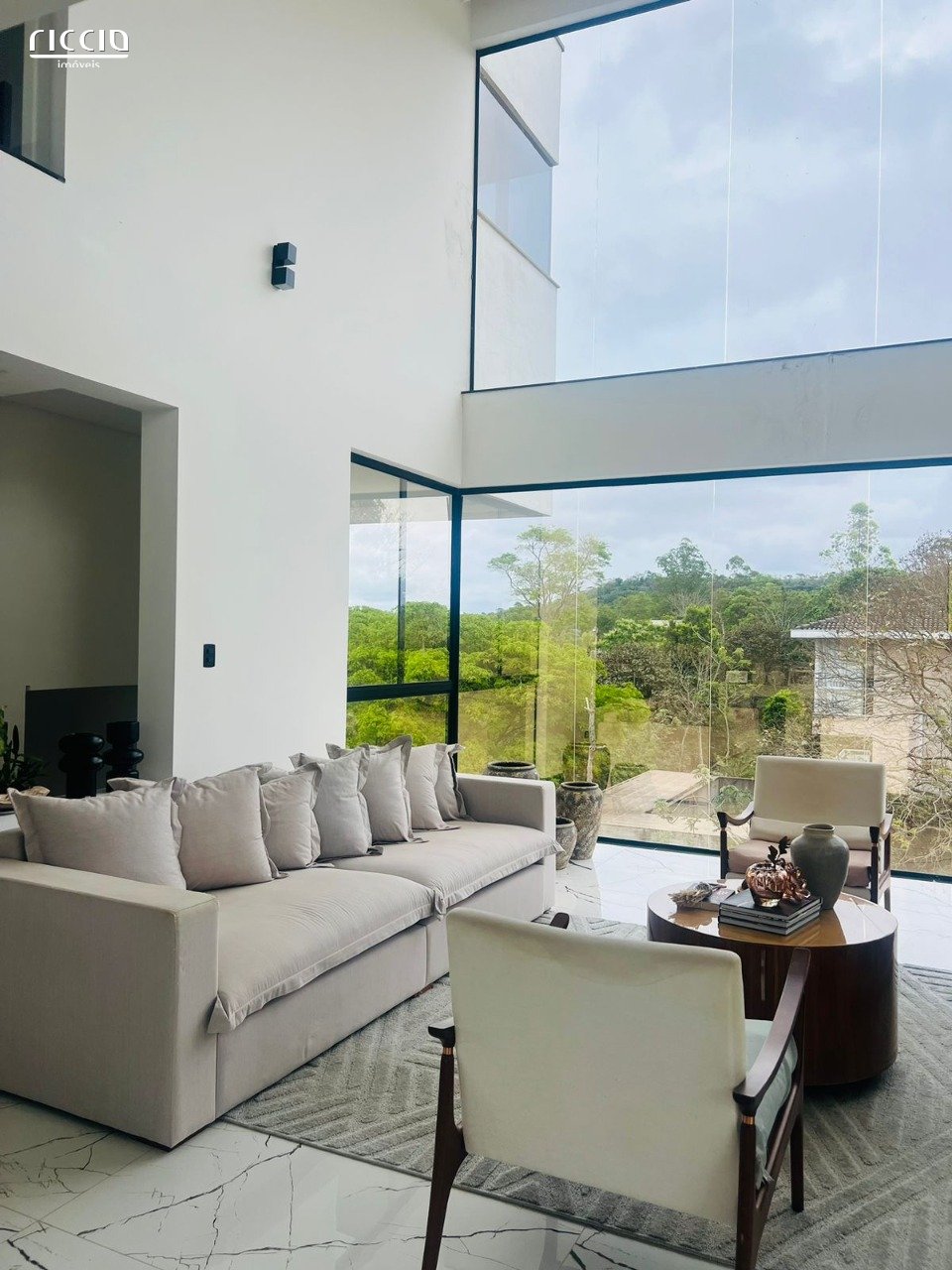 Casa em Condomínio à venda no Reserva Fazenda São Francisco — ambiente interno