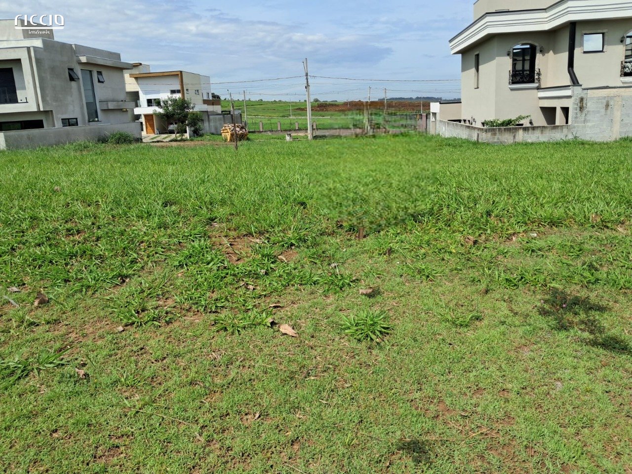 Excelente terreno plano 250 m² Reserva Aruana Sjc