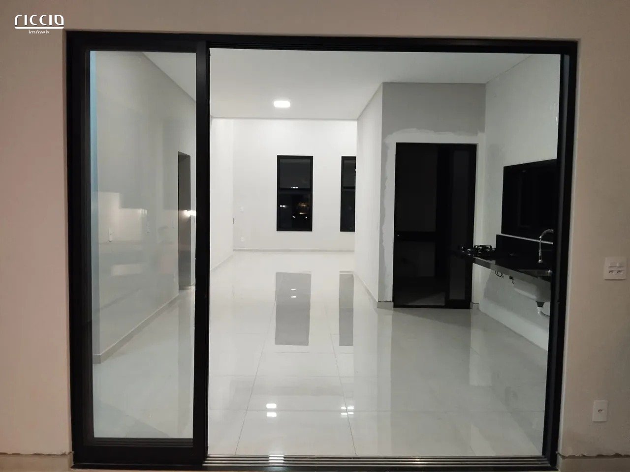 Casa em Condomínio à venda no Residencial Colinas — imagem 4 de 14
