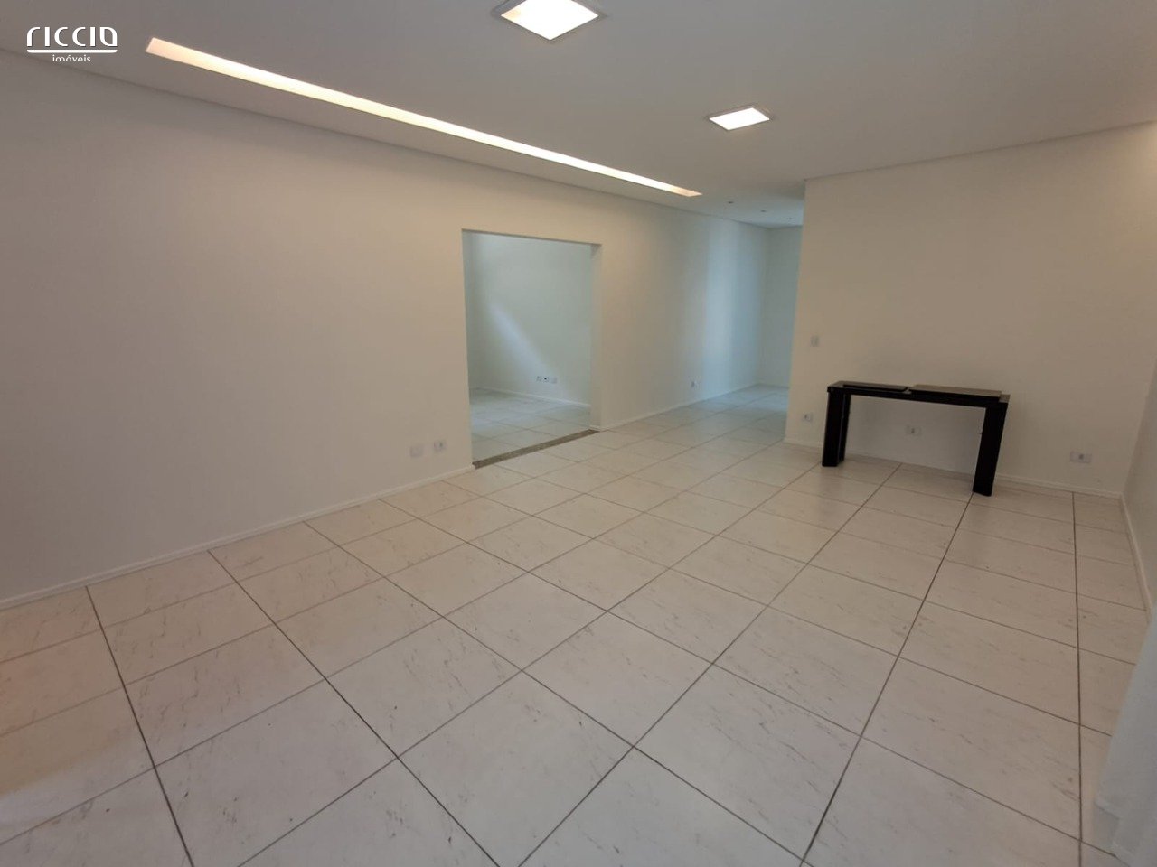 Casa em Condomínio à venda no Residencial Terras do Vale — detalhe do imóvel