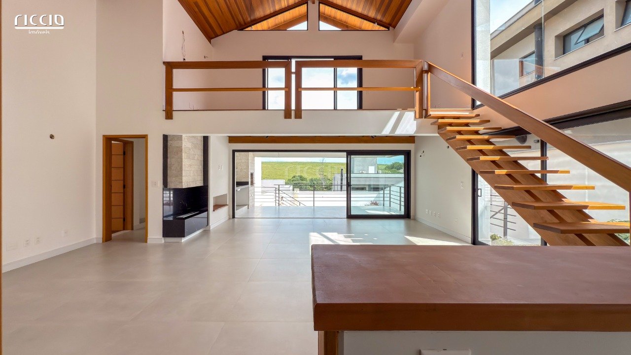 Casa Térrea Cond. Alphaville II - Projeto Prático e Funcional - 505 m² terreno, 295 m² const. 3 SUÍTES + Escritório, Com luminárias, ar cond. armários