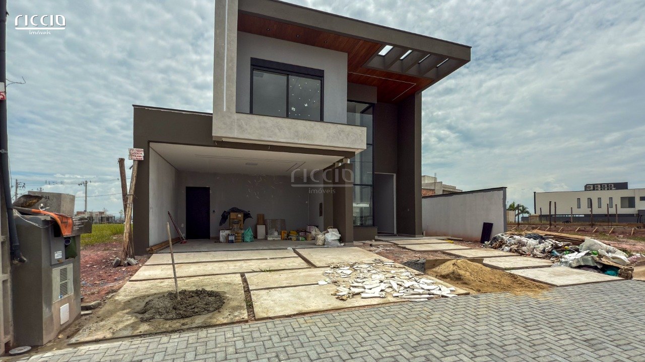 Casa em Condomínio à venda no Urbanova — ambiente interno