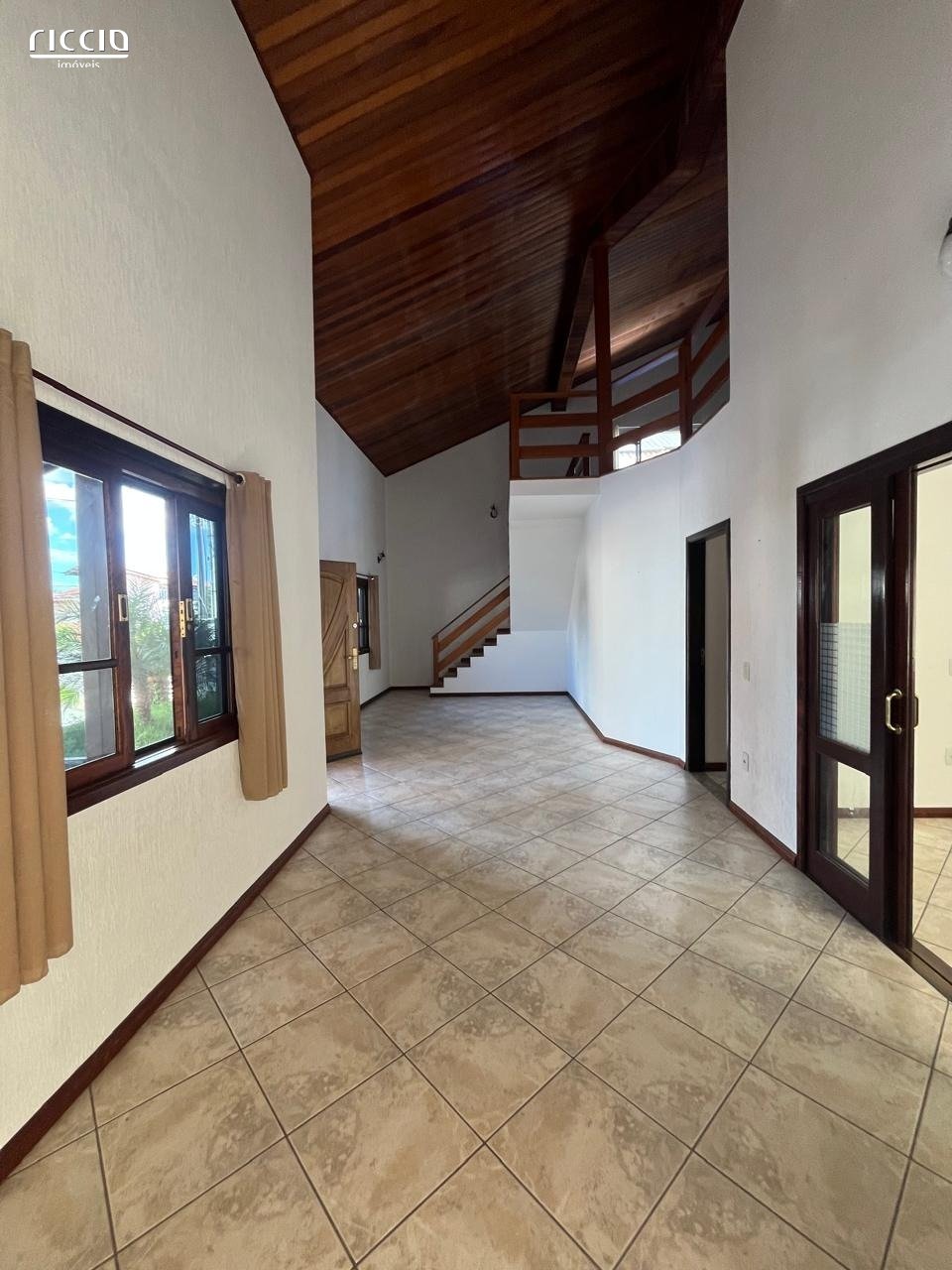 Casa em Condomínio à venda no Urbanova — ambiente interno