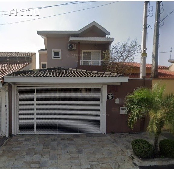 Belo Sobrado à Venda - Villa Branca, Jacareí-SP