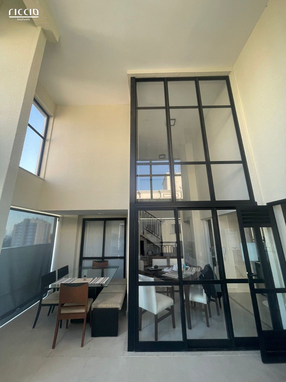 Cobertura à venda no Vila Adyana — ambiente interno