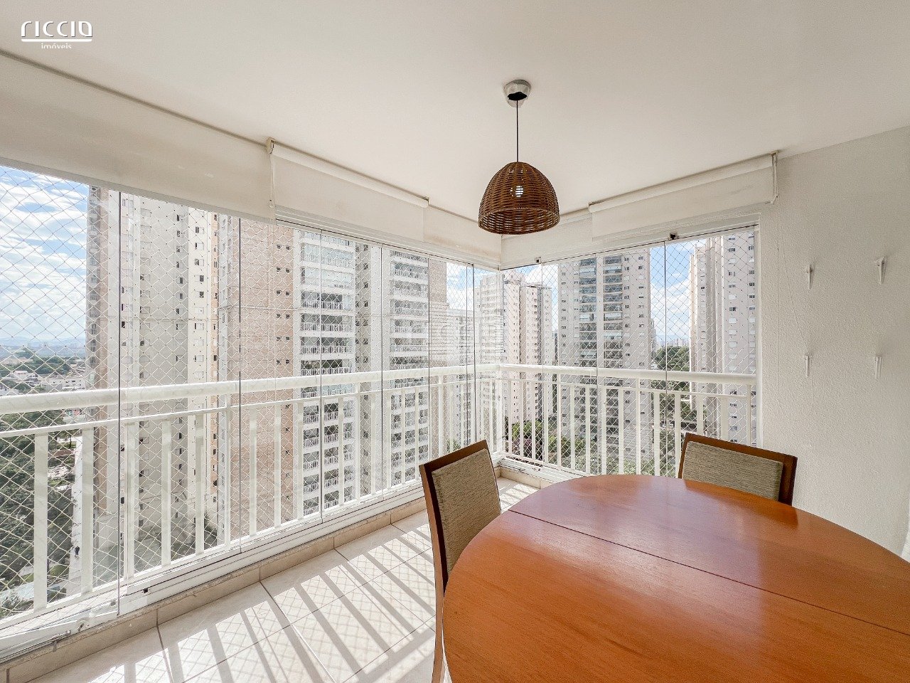 Apartamento no Edificio Portal da Vila de 77m² - Jardim Aquarius