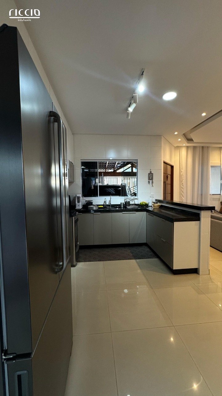Casa à venda no Portal Dos Passaros — ambiente interno