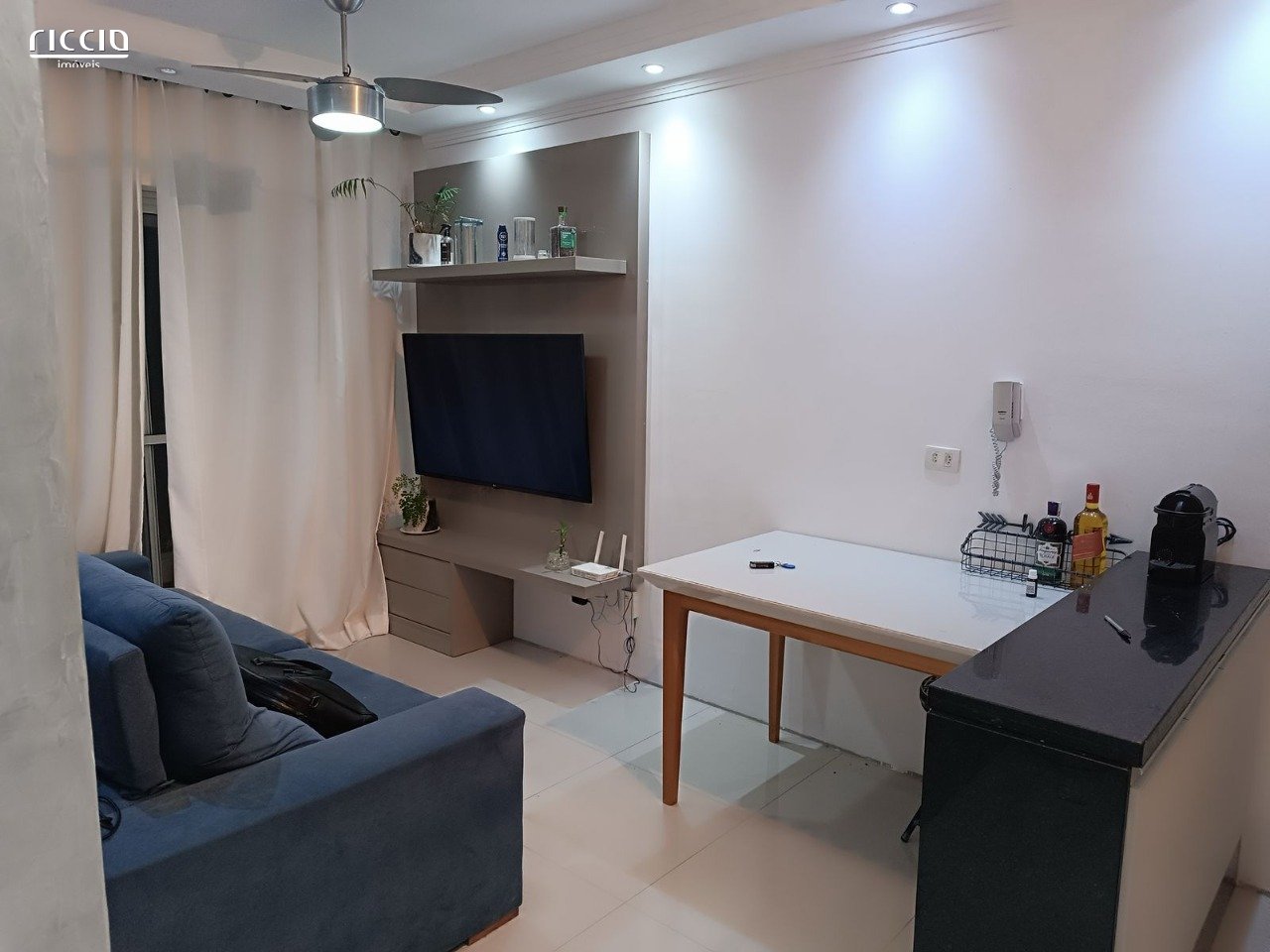 Apartamento proximo do Crenter vale com 2 dormitórios e ! vaga de garagem