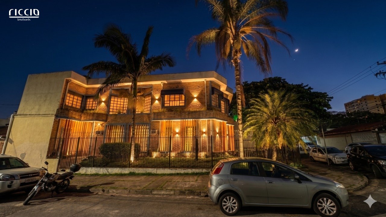 Atrás do Banco Sicredi Prédio Comercial à Venda no Jardim Satélite - São José dos Campos (a 40m da Av. Andrômeda)