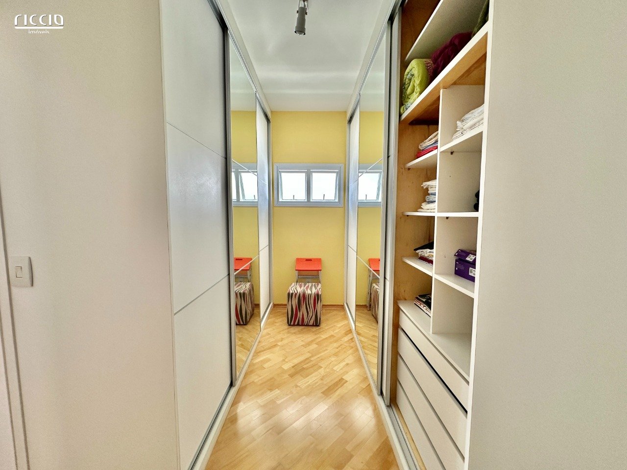 Casa em Condomínio à venda no Jardim das Colinas — imagem 11 de 23