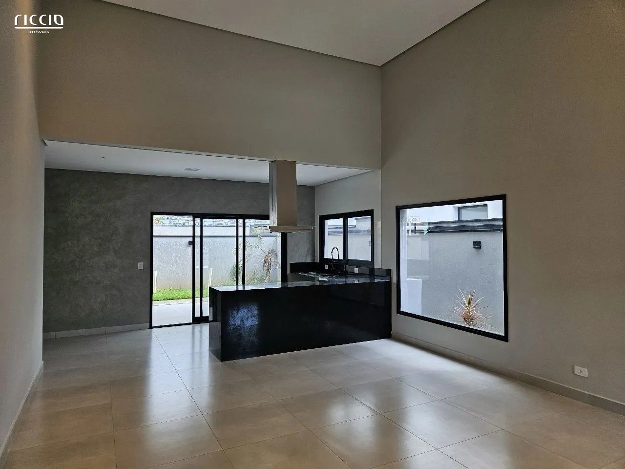 Casa em Condomínio à venda no Residencial Terras do Vale — detalhe do imóvel