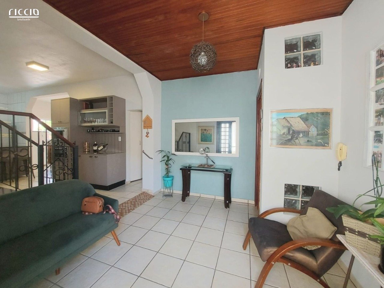 Casa Assobradadade 4 Dormitórios no Parque Industrial