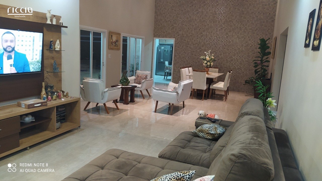 Casa em Condomínio à venda no Jardim Terras de Santa Helena — ambiente interno
