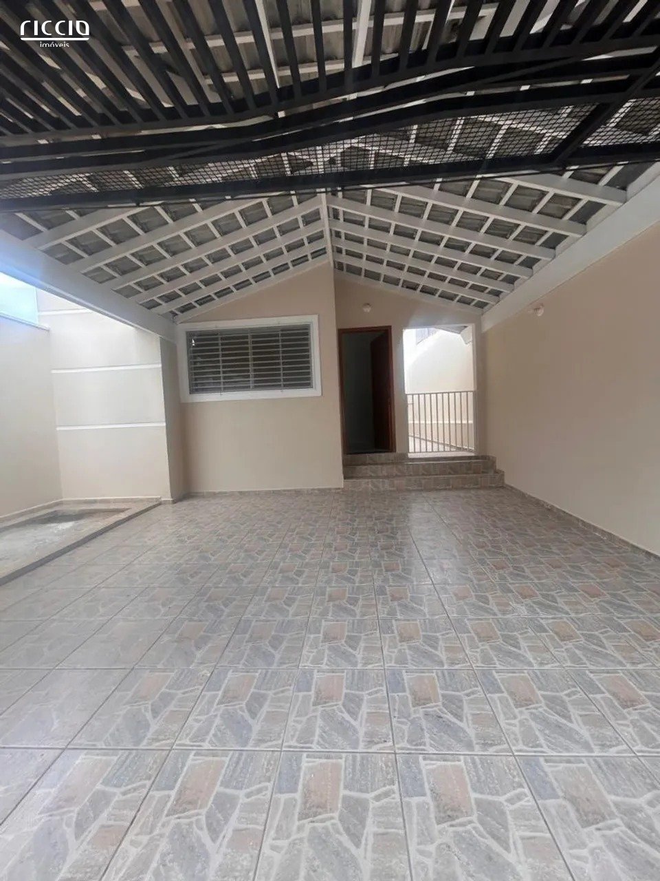 Casa térrea 175 m² AC 2 dormitórios 1 suíte Villa Branca Jacarei