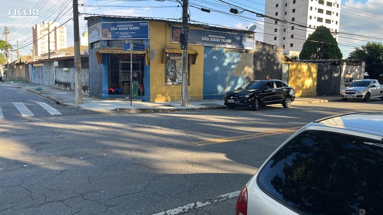 Ponto comercial na esquina da Av: Brasil no Monte Castelo
