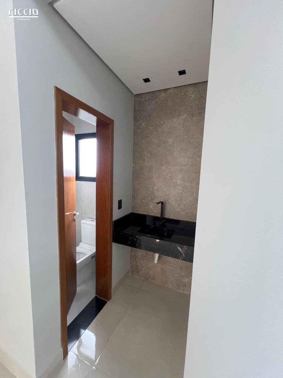 Casa em Condomínio à venda no Parque Residencial Maria Elmira — imagem 9 de 14