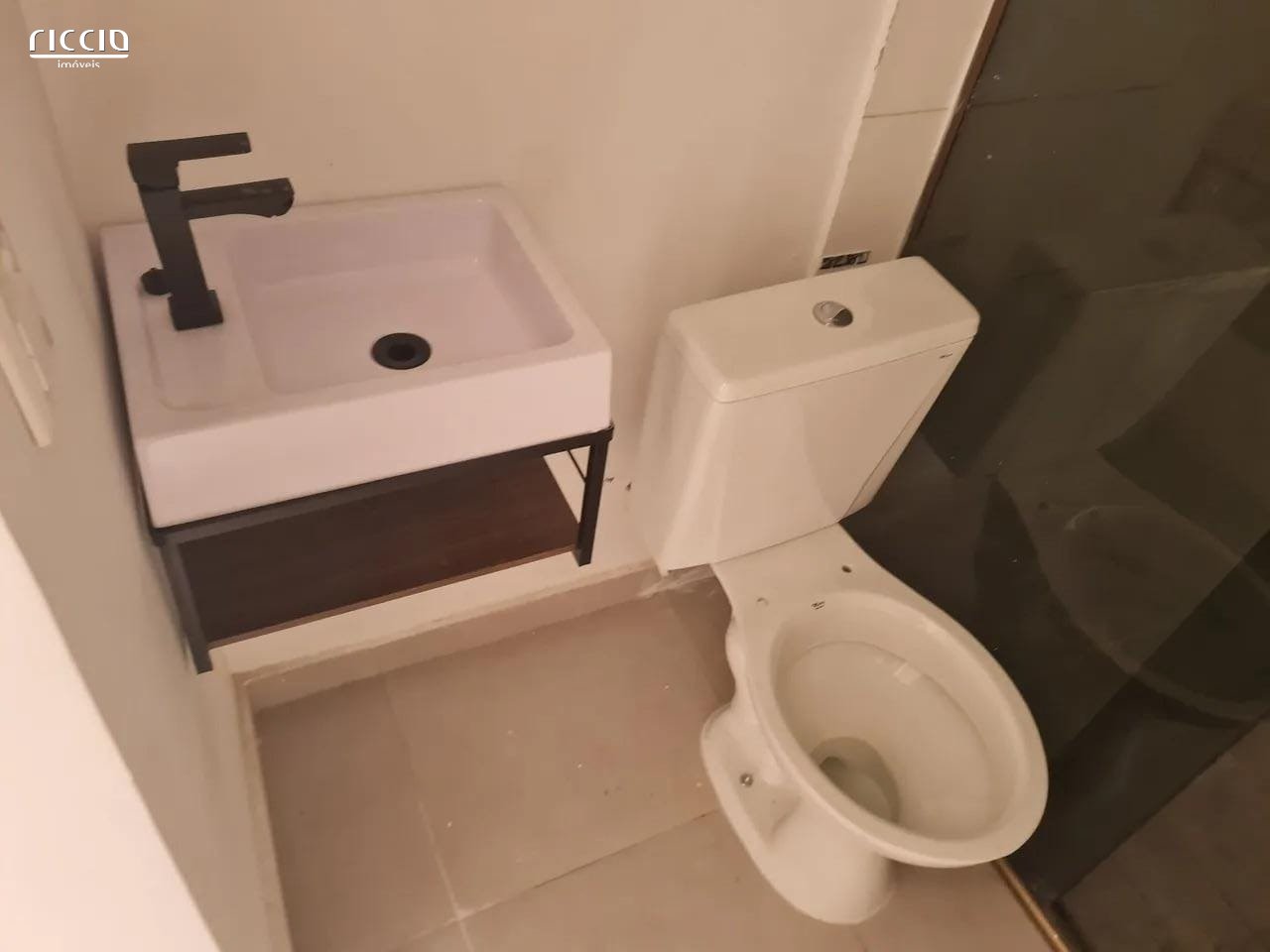 Casa em Condomínio à venda no Centro — detalhe do imóvel