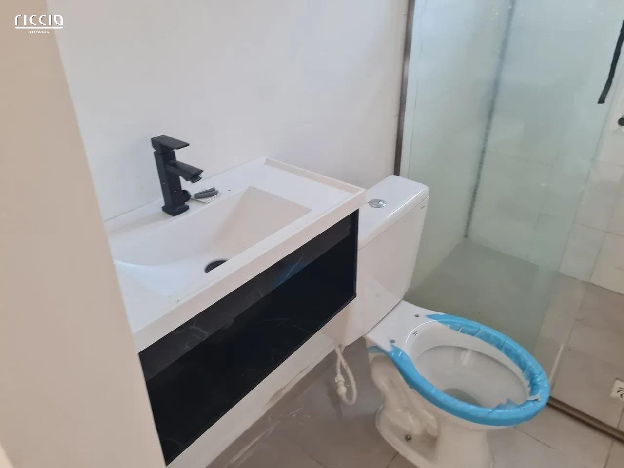 Casa em Condomínio à venda no Centro — ambiente interno