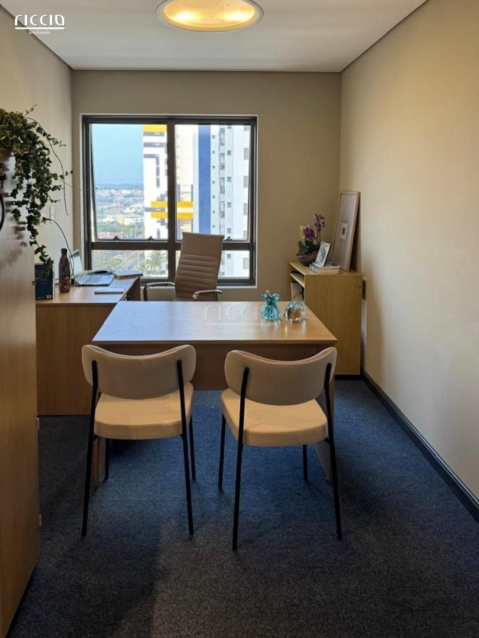 Sala / Conjunto à venda no Jardim Aquarius — detalhe do imóvel