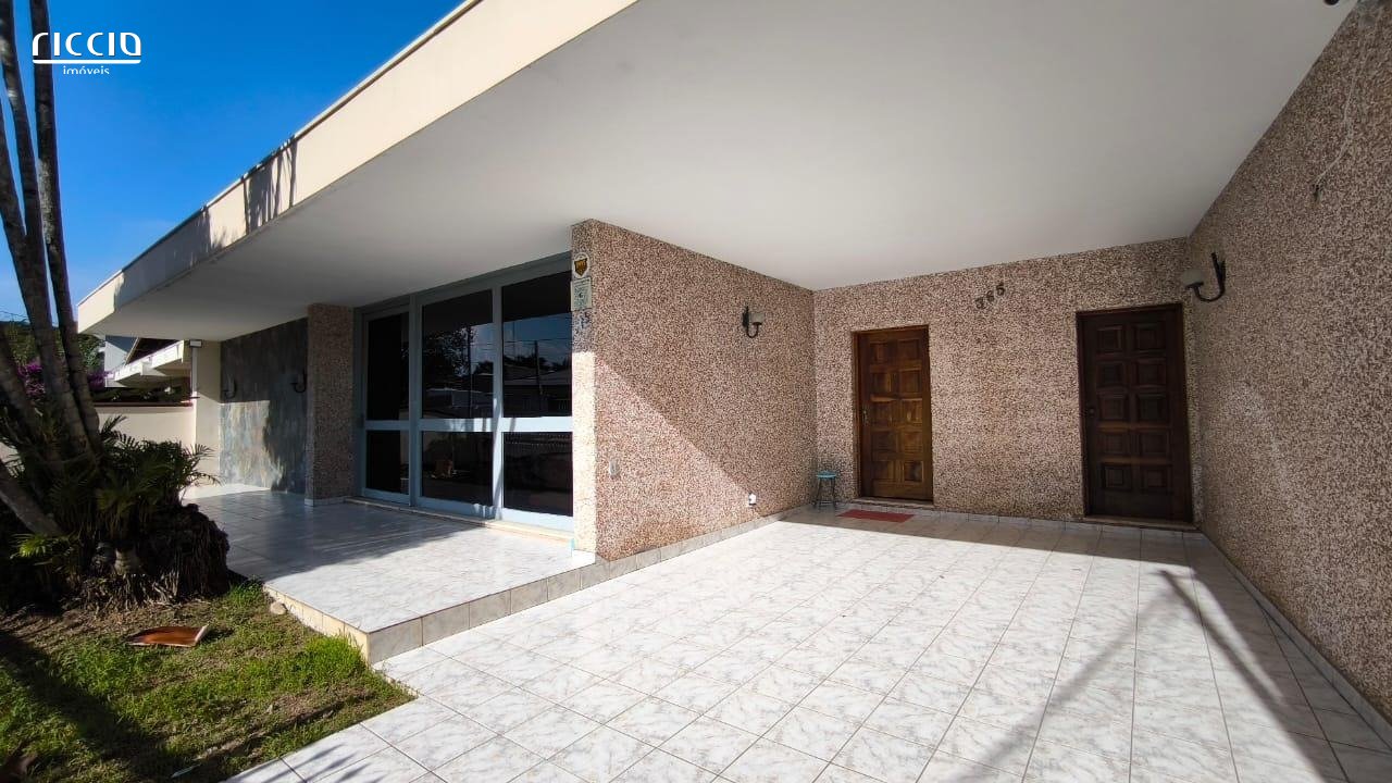 Casa à venda com 900 m² terreno Esplanada