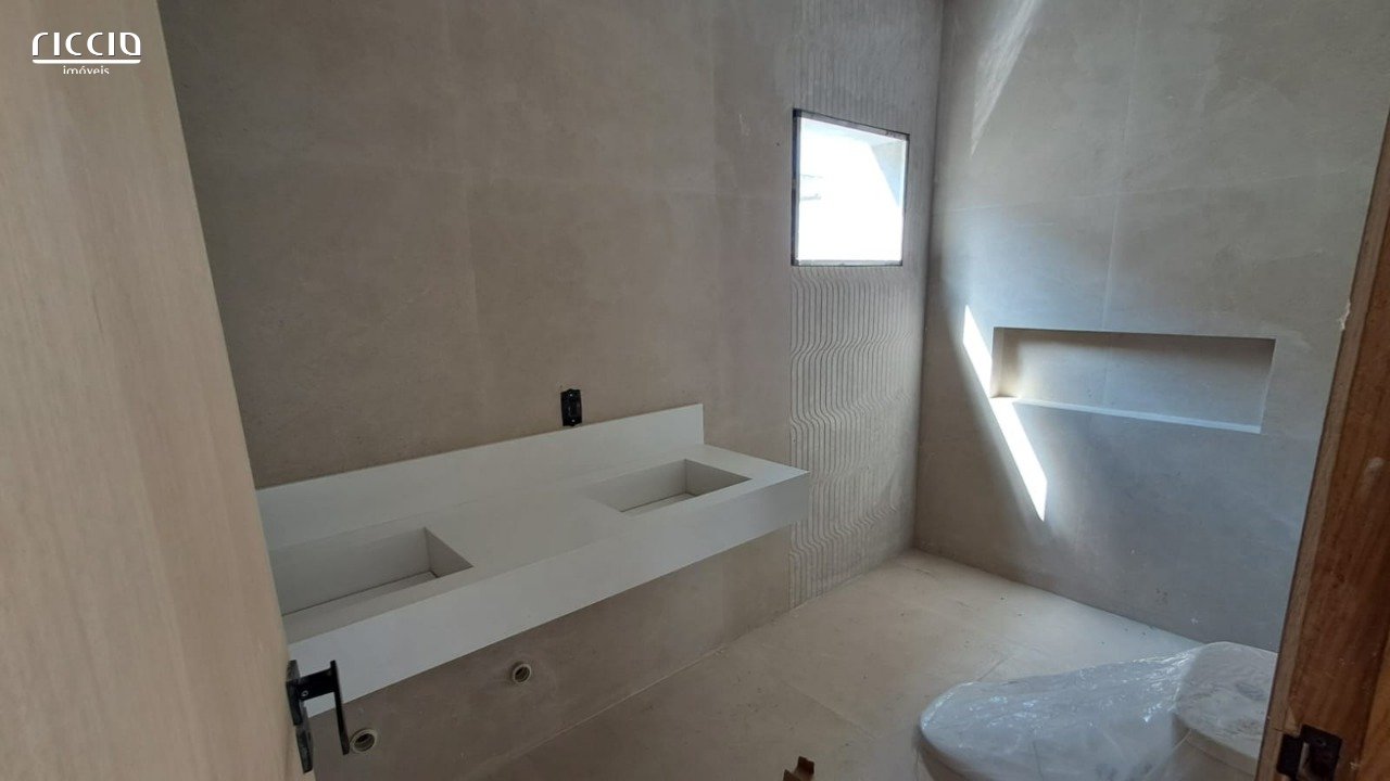 Casa em Condomínio à venda no Bairro da Floresta — imagem 9 de 17