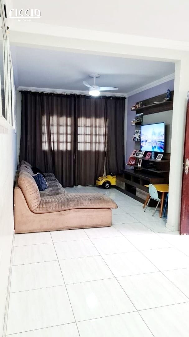 Casa à venda no Palmeiras de São José — ambiente interno