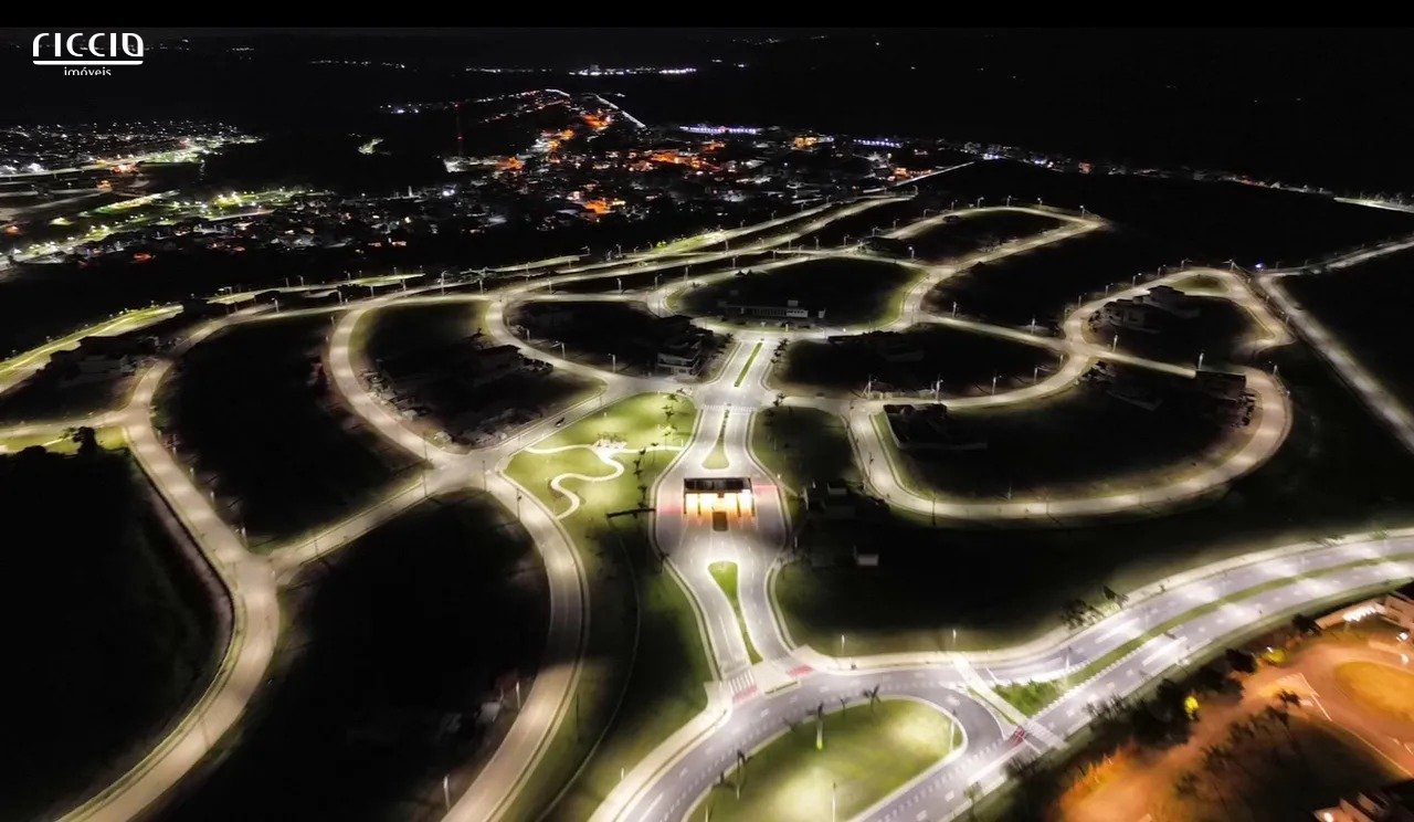 Terreno à venda no Cond. Terras Alpha, Declive 352,00 m² Quadra I1 - Linda Vista de Fundos