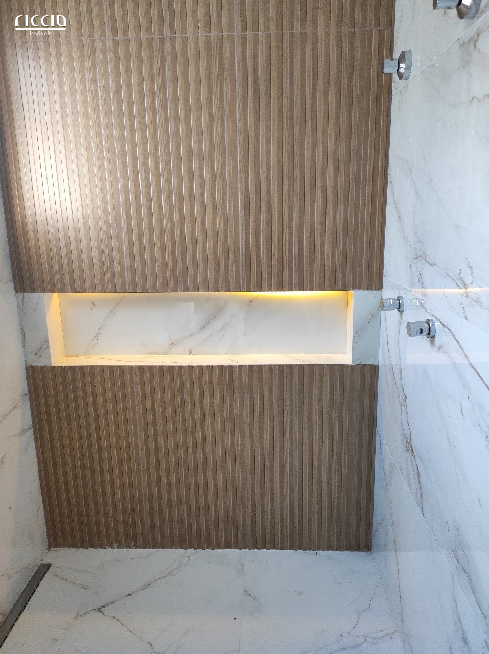 Casa em Condomínio à venda no Residencial Colinas — imagem 17 de 25