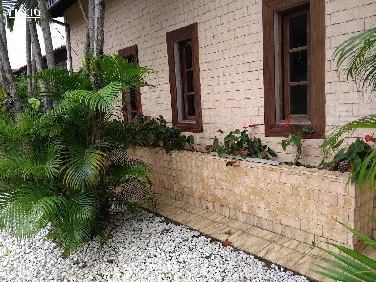 Casa em Condomínio à venda no Esplanada do Sol — ambiente interno
