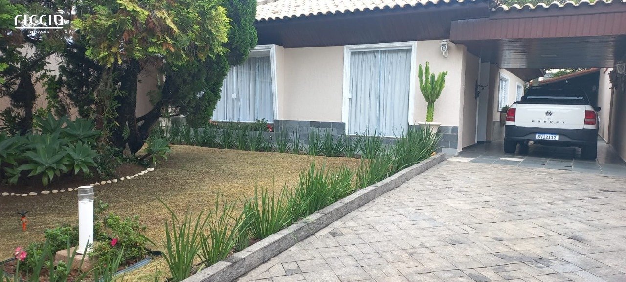 Casa Comercial e Residencial no Palmeiras de São José - 625m² de Terreno