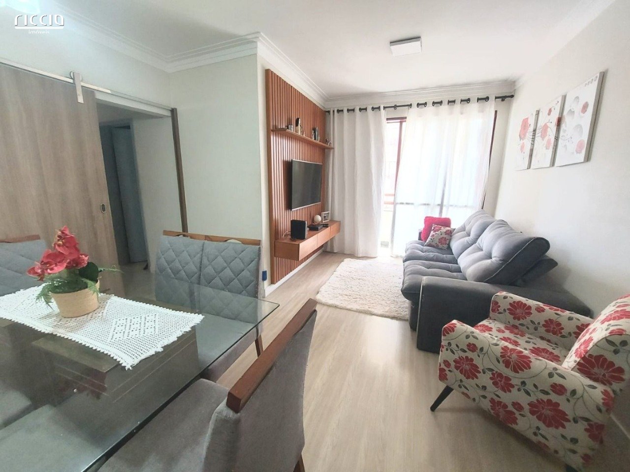 Apartamento com 3 dormitórios 1 suite à venda no Parque Industrial - São José dos Campos