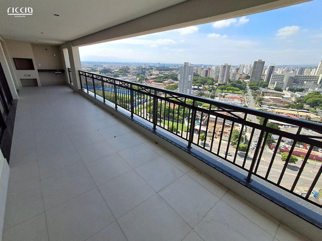 Apartamento 3 suítes 211 m² Edifício Europa Taubaté SP 3 vagas