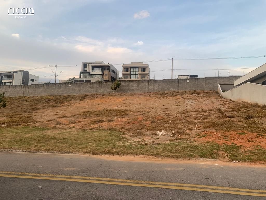 Terreno de 600m²  à venda no Condomínio Residencial Colinas do Paratehy em São José dos Campos