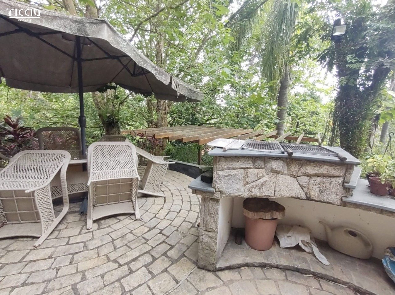 Casa em Condomínio à venda no Bosque dos Eucaliptos — imagem 4 de 32