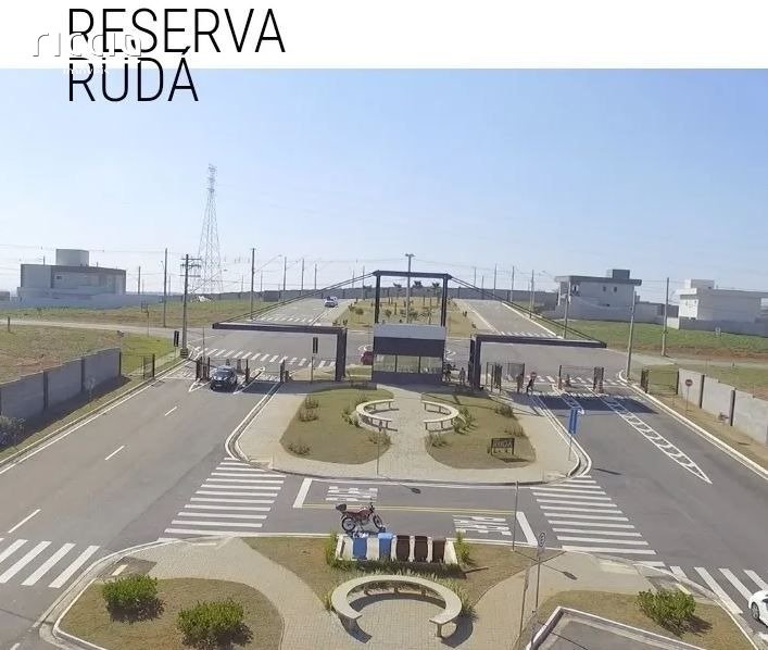 Terreno à venda no Bairro da Floresta — ambiente interno