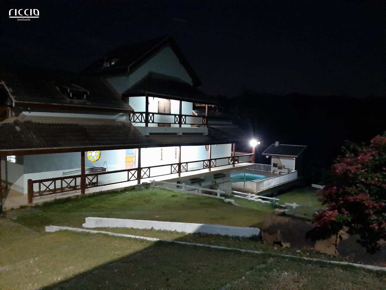 Chacara à venda no Residencial Caminho das Montanhas — ambiente interno