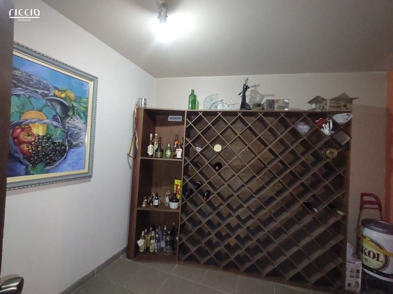 Casa em Condomínio à venda no Jardim Apolo II — ambiente interno