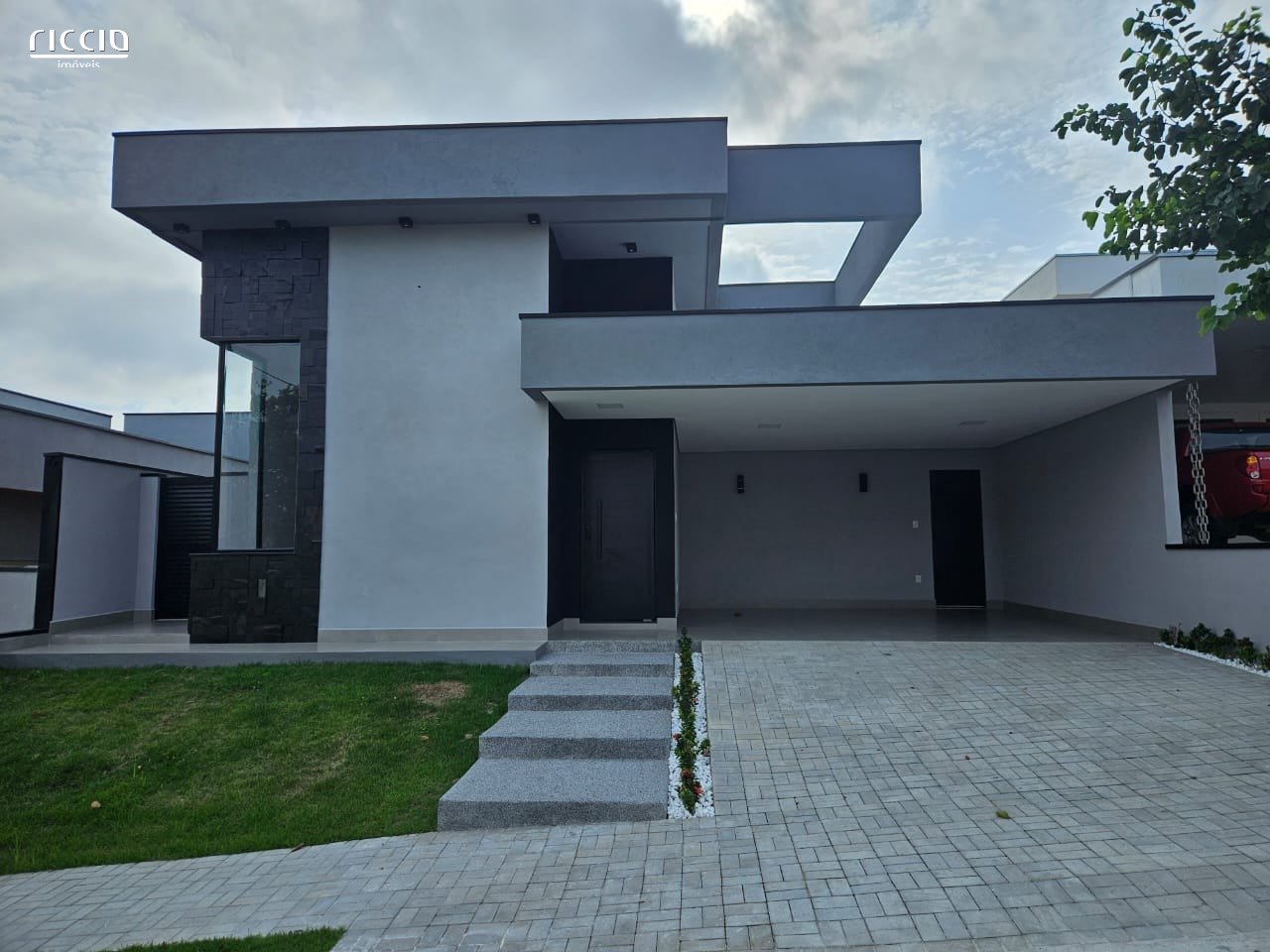 Casa em Condomínio à venda no Residencial Terras do Vale — ambiente interno