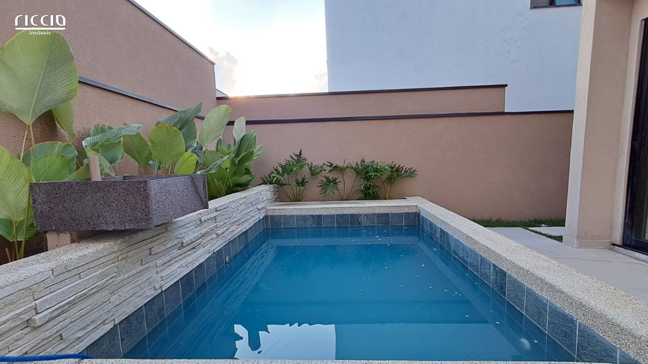 Casa em Condomínio à venda no Bairro da Floresta — ambiente interno