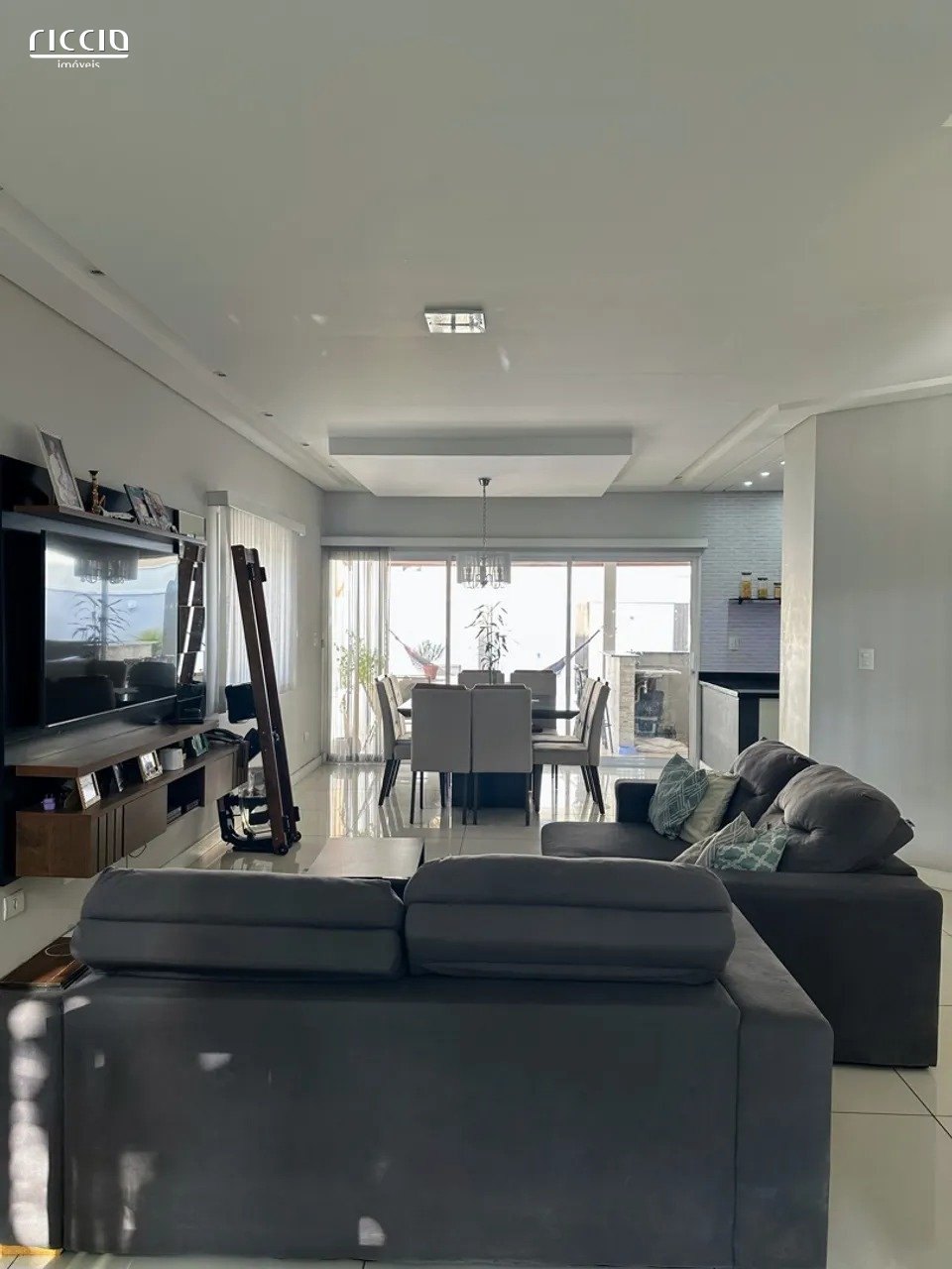 Casa em Condomínio à venda no Parque Califórnia — imagem 4 de 19