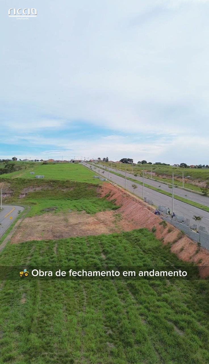Terreno à venda no Condomínio Recanto da Baronesa — ambiente interno