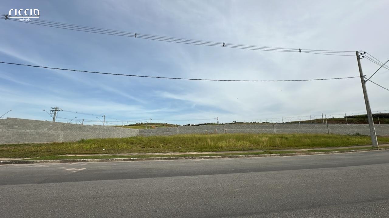 Terreno a venda com 1.370,71 m² no Condomínio Recanto da Baronesa, zona Sul em São José dos Campos