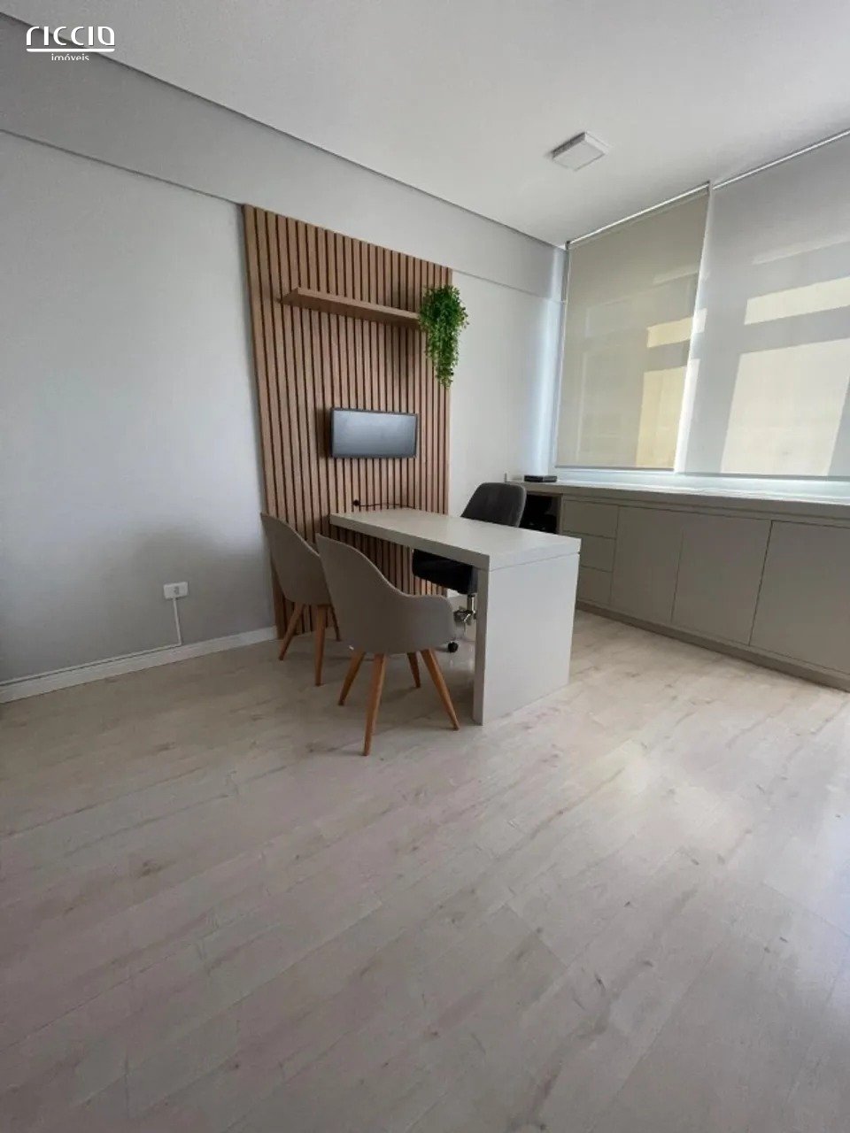 Sala / Conjunto à venda no Jardim Aquarius — detalhe do imóvel
