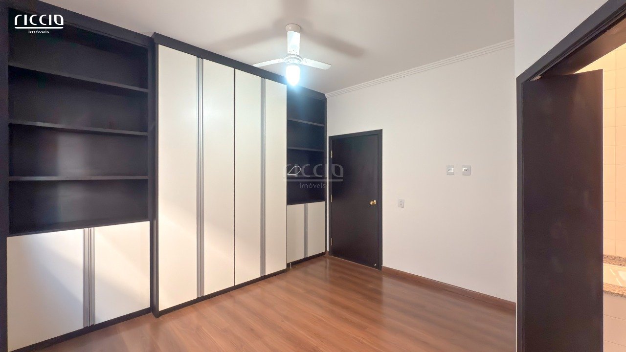 Casa em Condomínio à venda no Jardim das Colinas — imagem 24 de 67