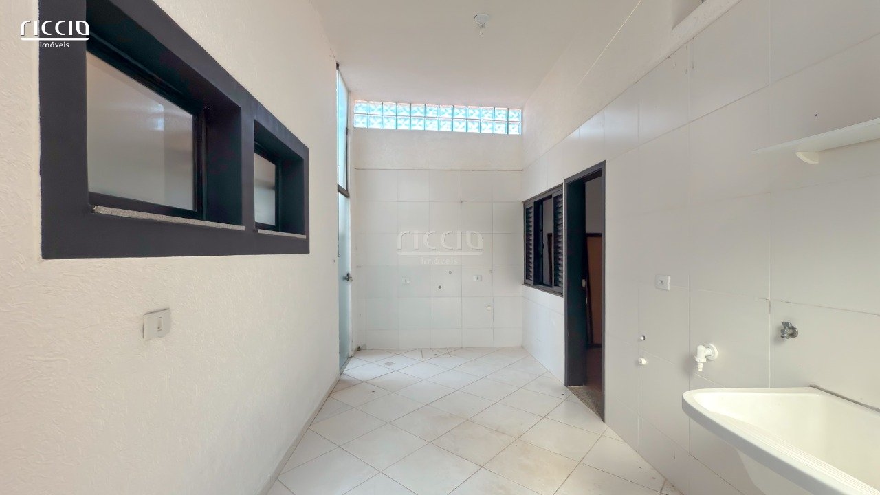 Casa em Condomínio à venda no Jardim das Colinas — imagem 43 de 67