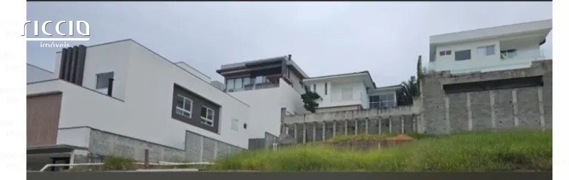 Terreno de 476m² no condomínio residencial Jaguary, Urbanova - Aceita trocar por imóveis de menor valor.