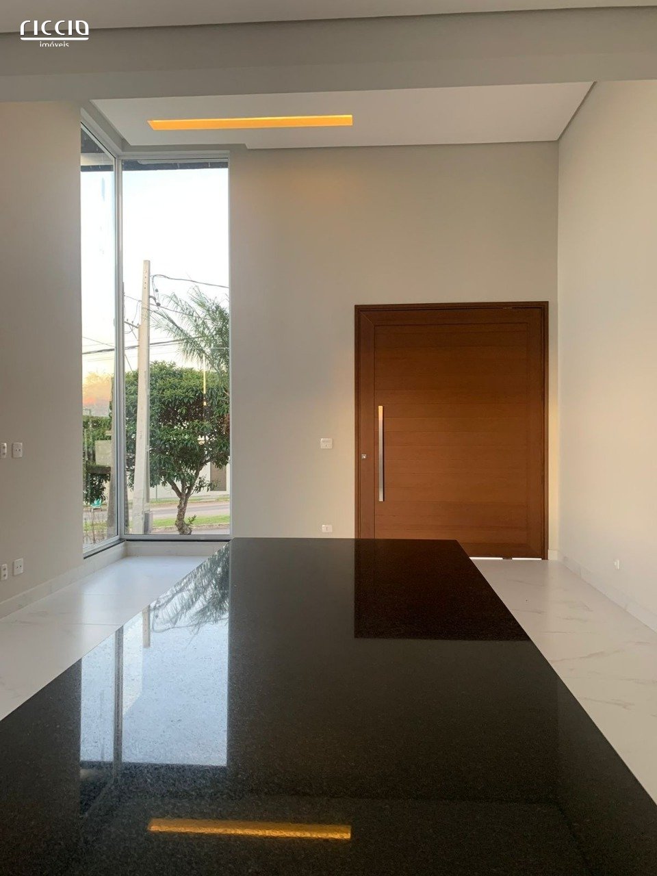 Casa em Condomínio à venda no Residencial Terras do Vale — detalhe do imóvel