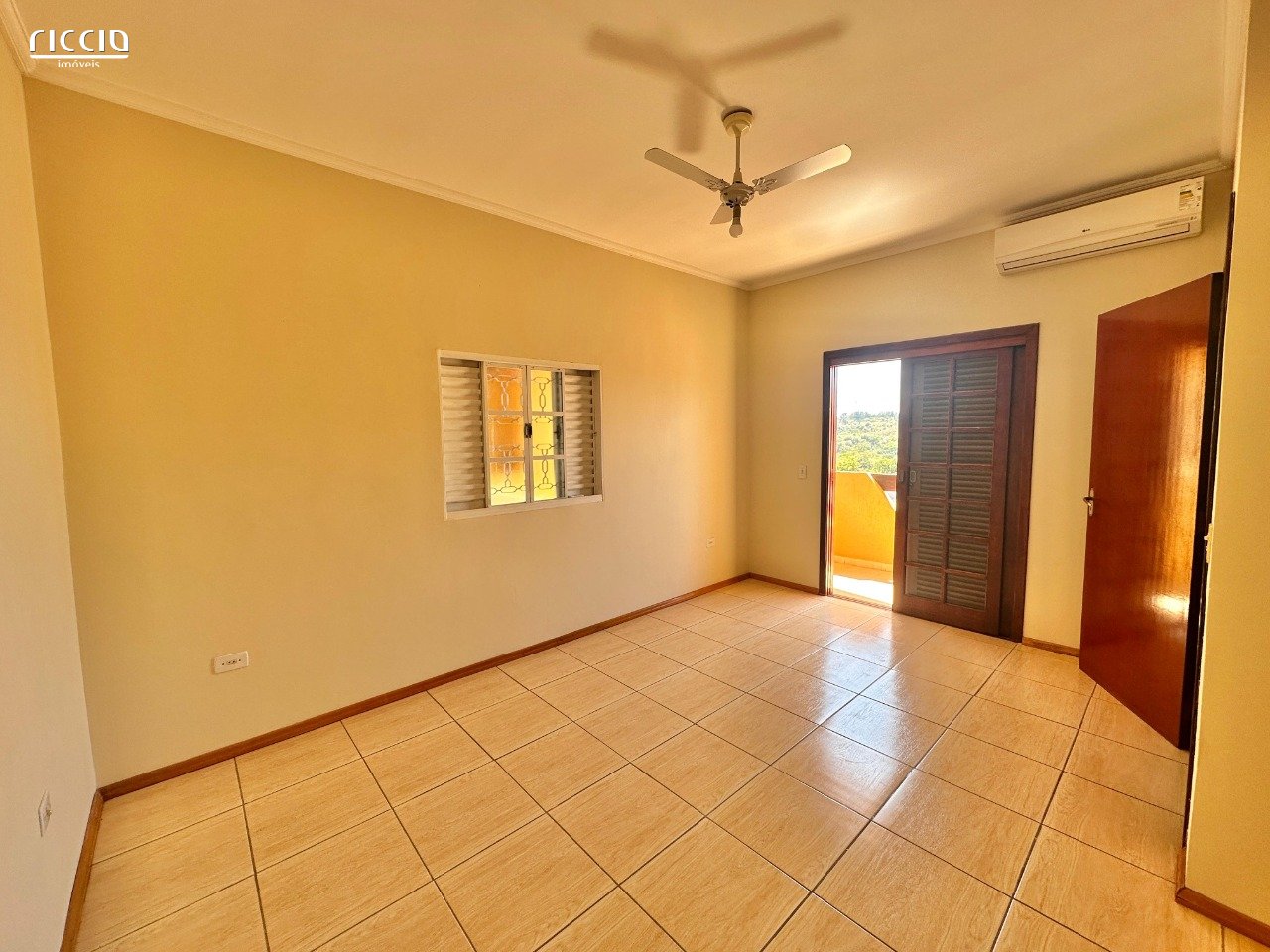 Casa em Condomínio à venda no Jardim Uirá — imagem 10 de 19