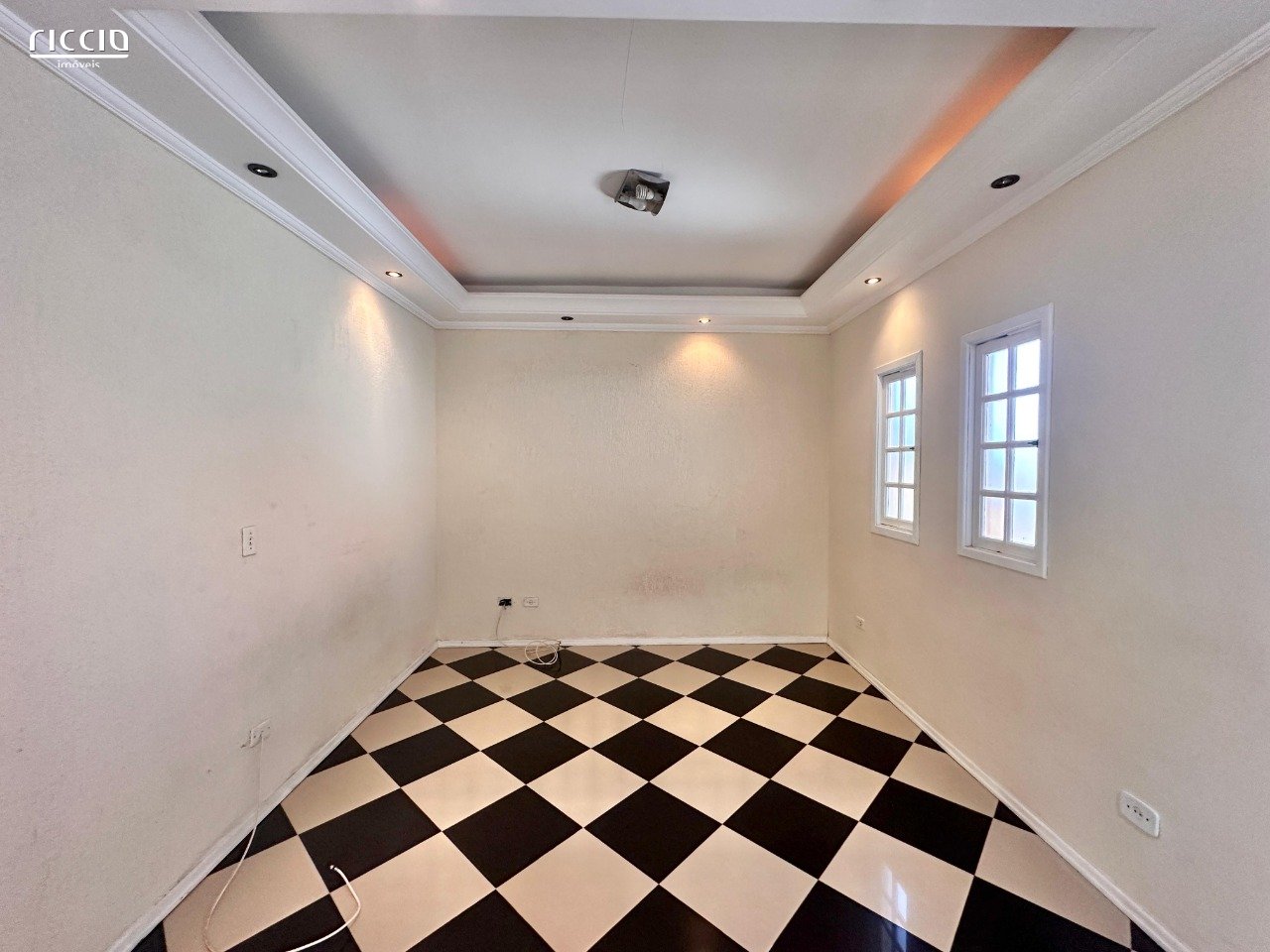 Casa em Condomínio à venda no Jardim Uirá — imagem 5 de 19