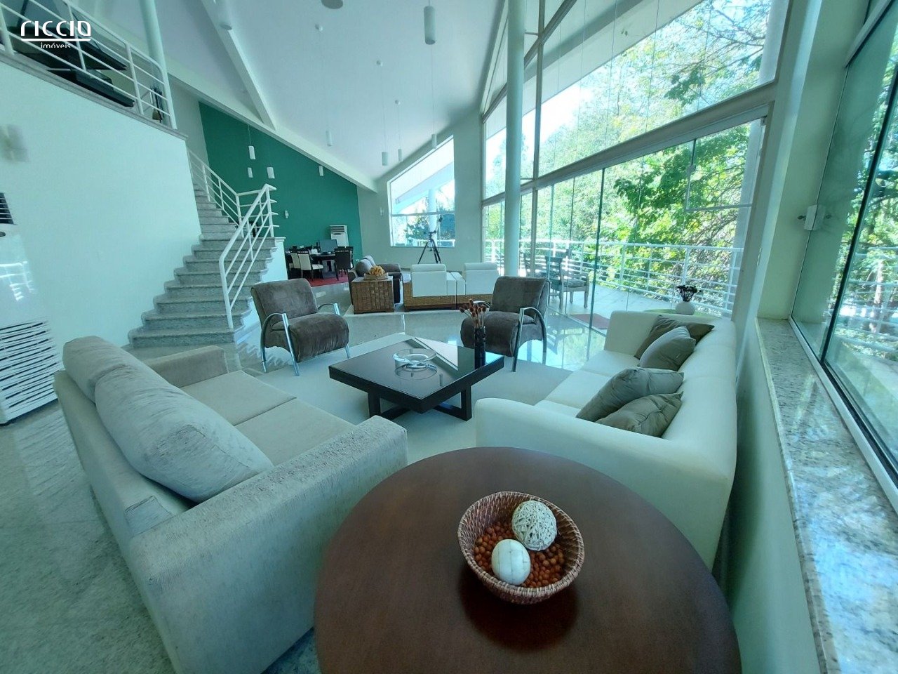 Casa em Condomínio à venda no Bosque dos Eucaliptos — ambiente interno